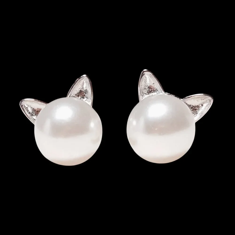 Adorable Pearl Cat Earrings